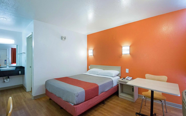 Motel 6 Mcallen, TX