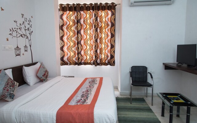 OYO 14118 Hotel Kalika Palace