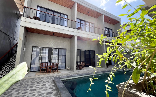 Adi surya guest house