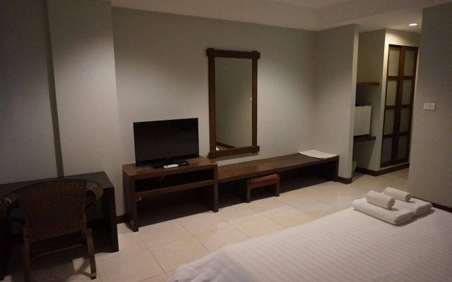 Suparee Parkview Hotel