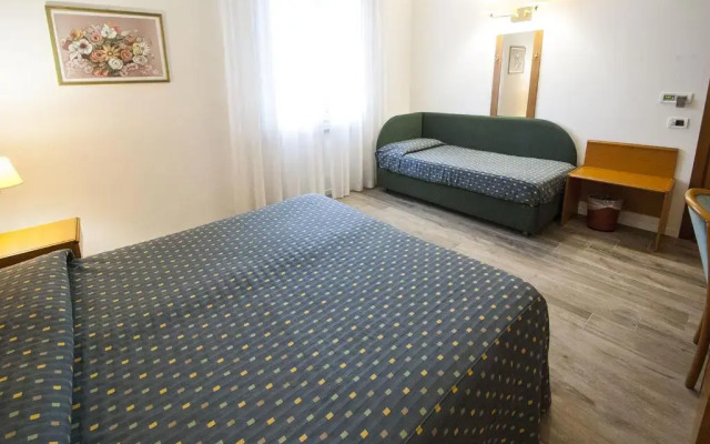 Hotel Italia