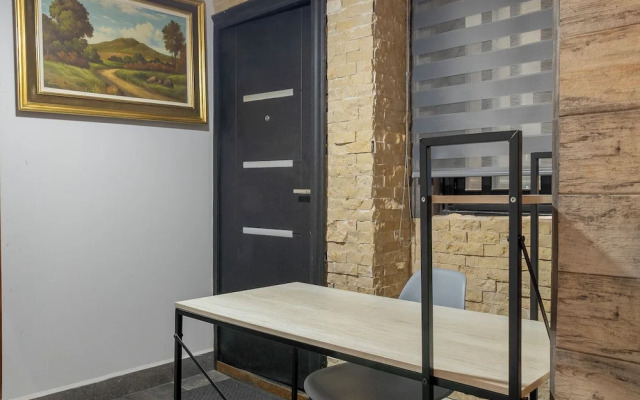 Apt in Del Valle Great Location near WTC