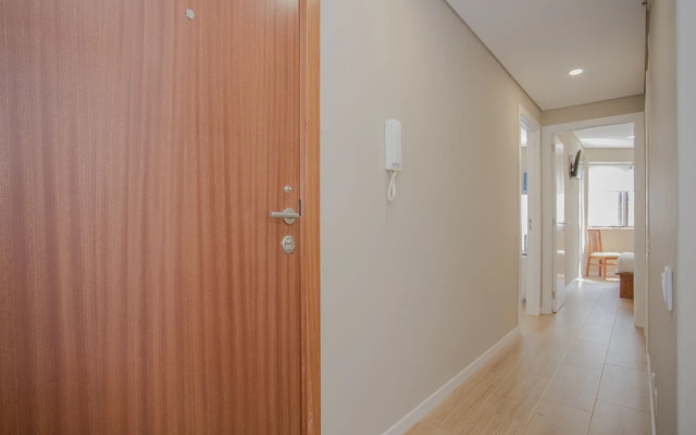 Liiiving - Terrace Downtown Apartment