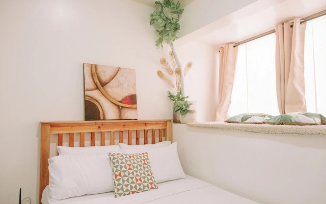 Tropical Bliss in the Metro