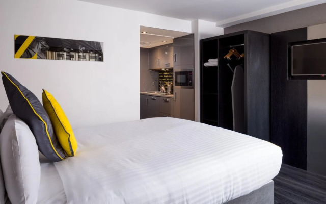 Roomzzz Nottingham City