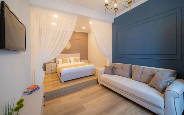 BlueSky Ultra-Central Premium Apartment