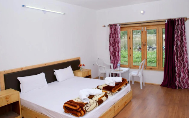 Tara Guest House