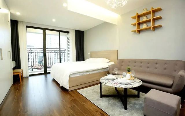 Bayhomes D' Le Roi Soleil Apartment