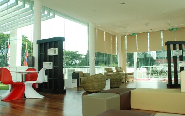 Brunsfield Embassyview Condosuite