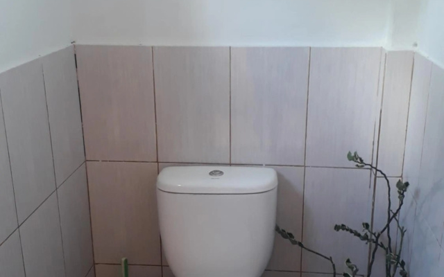 Sumatra Monkey Trekking – Bathroom – Gotong Royong