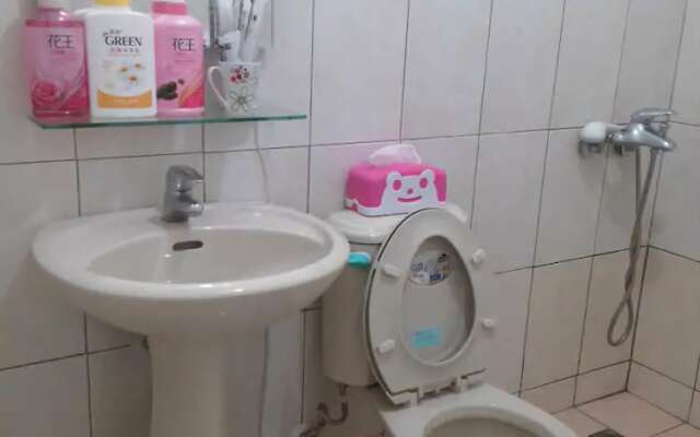 988 Homestay IV