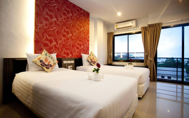 iCheck inn Chill Patong