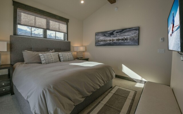 Alders 54 Outpost Dr