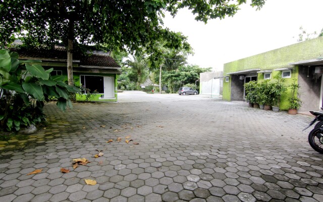 Hotel Popi Pondok Pisang