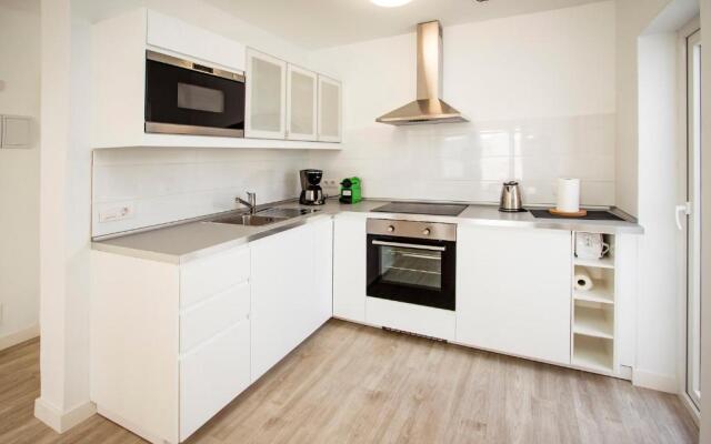 Flower Beach Suite 7