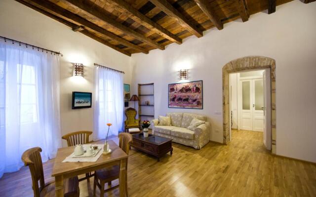 Castelletto Suites