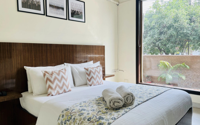 BluO Studio DLF Golf Course Road - Artemis