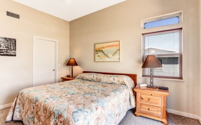 812 South Fletcher