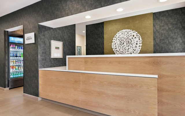Fairfield Inn by Marriott Visalia Sequoia