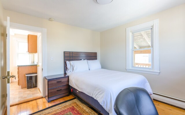 Chestnut Hill Apts by Starlight Suites