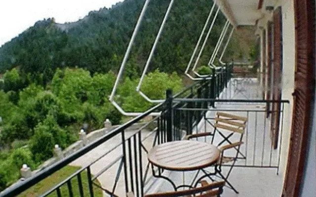 Hotel Athamas