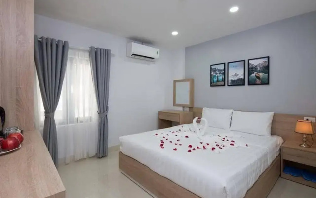Luna House Danang