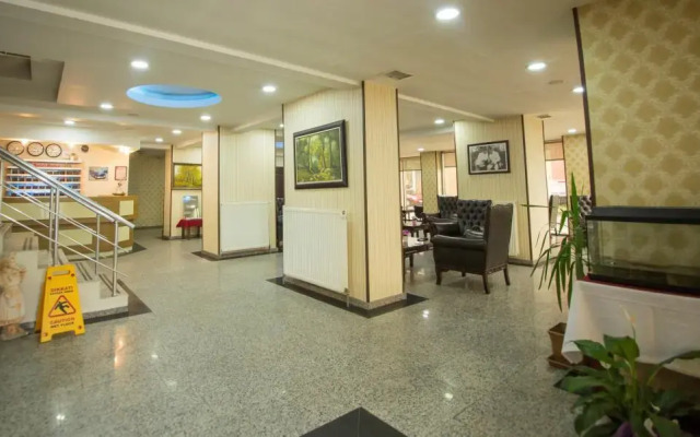 Otel Perla Caycuma