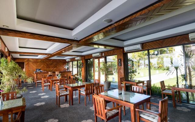 Airis Luxury Villas & Spa