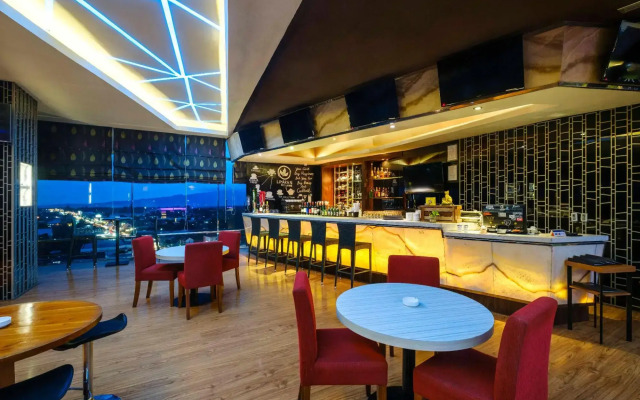 Grand Artos Hotel & Convention