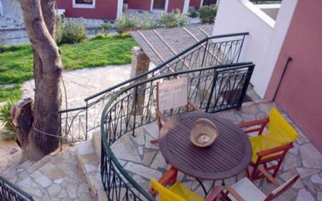 Menigos House 129