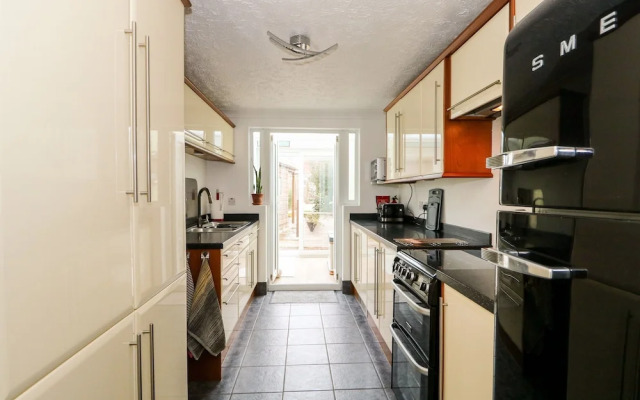 57 Southend Road