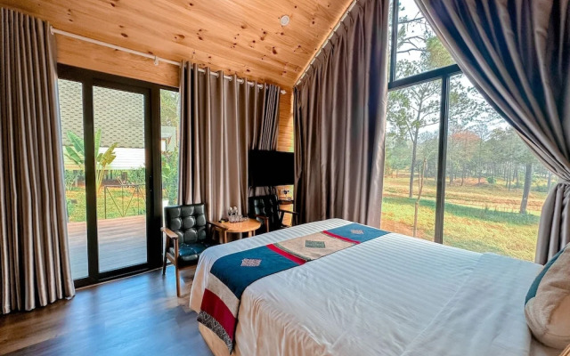 Phoenix Moc Chau Hotel