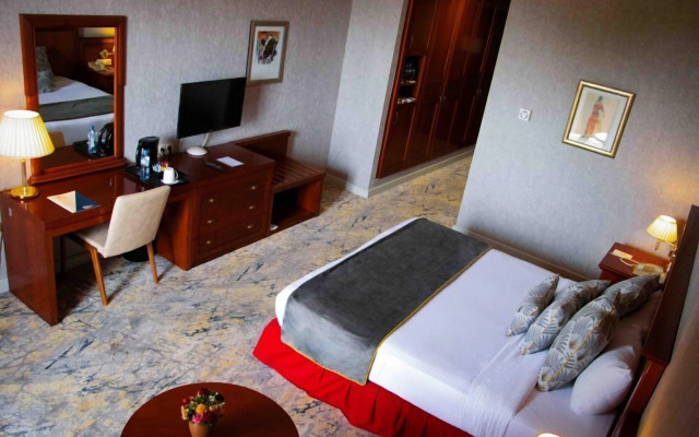 Lancaster Ouaga 2000