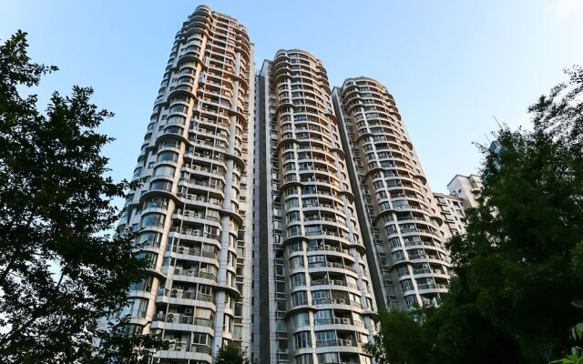 Wonderoom Design Apartment on the Bund