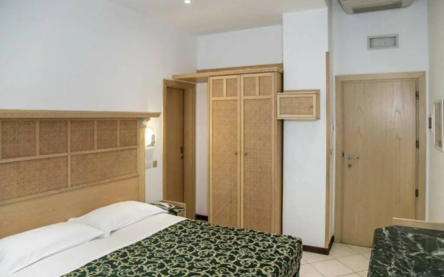 Hotel Prestige