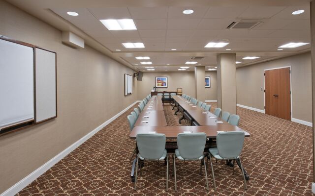 Staybridge Suites Baltimore - Inner Harbor by IHG