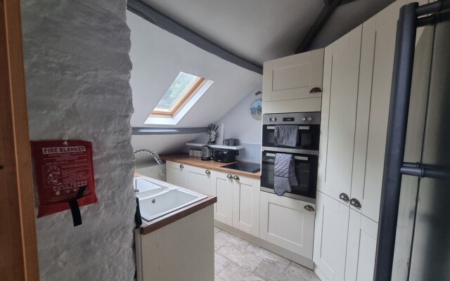 Beautiful 2-bed Barn Conversion Near Newquay