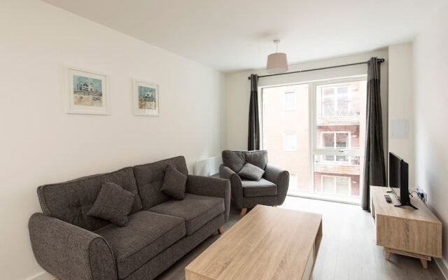 Fantastic 2 Bedroom Apartment In Manchester