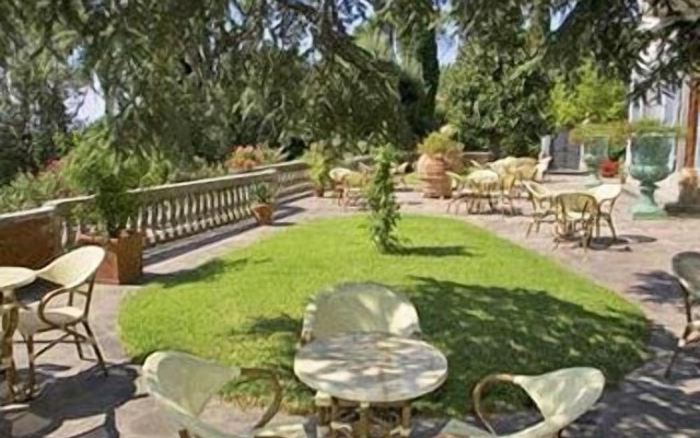 Villa Maria