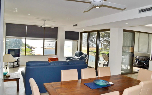 Waterford Apartment 3