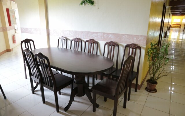 Centillo Travellers Inn