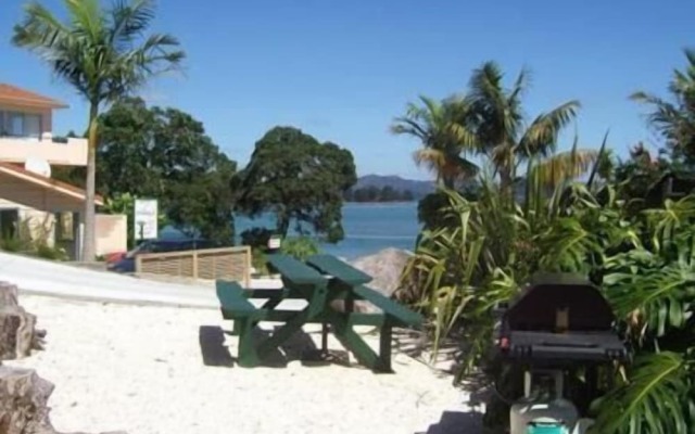 Paku Lodge Resort