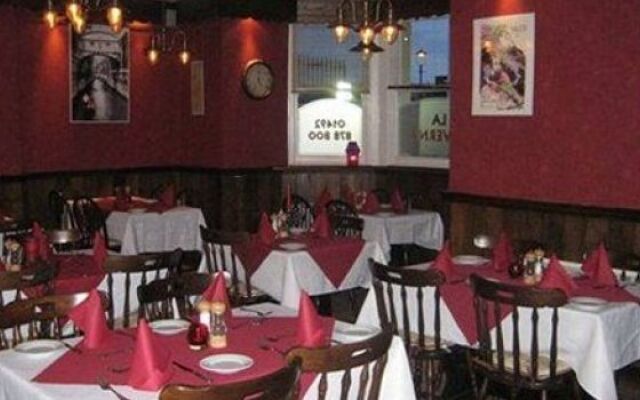 Bella Vista Hotel and Restaurant