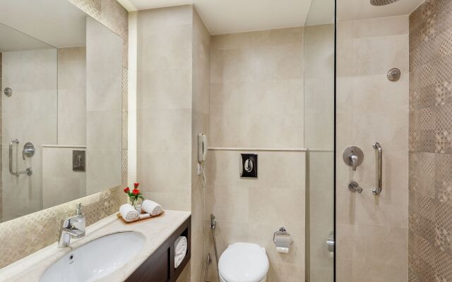 La Place Sarovar Portico, Lucknow