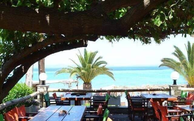 Polychrono Beach Hotel