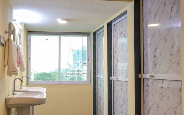 Hotel Golden suites Vashi Navi mumbai