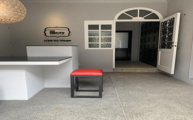 The Henry Suites MiraNila Quezon City