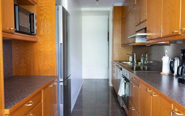 2ndhomes 2BR Center Apartment w Balcony