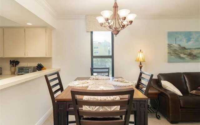 Grandview312 - Grandview 2 Bedroom Condo by Redawning