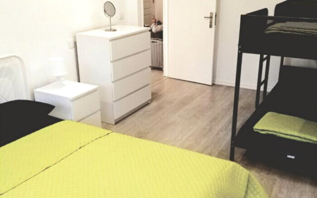 Hostel Theorynomad AL Braga